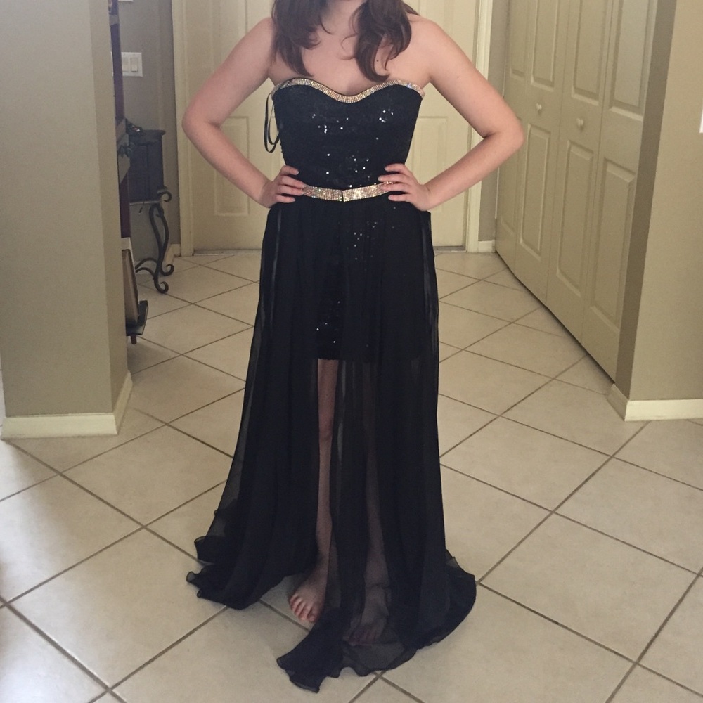 La Femme Black Sequins Prom Dress - Picture 6 of 7